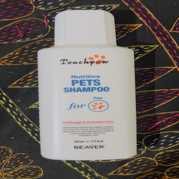 Touchpaw Antifungal & Antiseborrheic Pets Shampoo 230ml